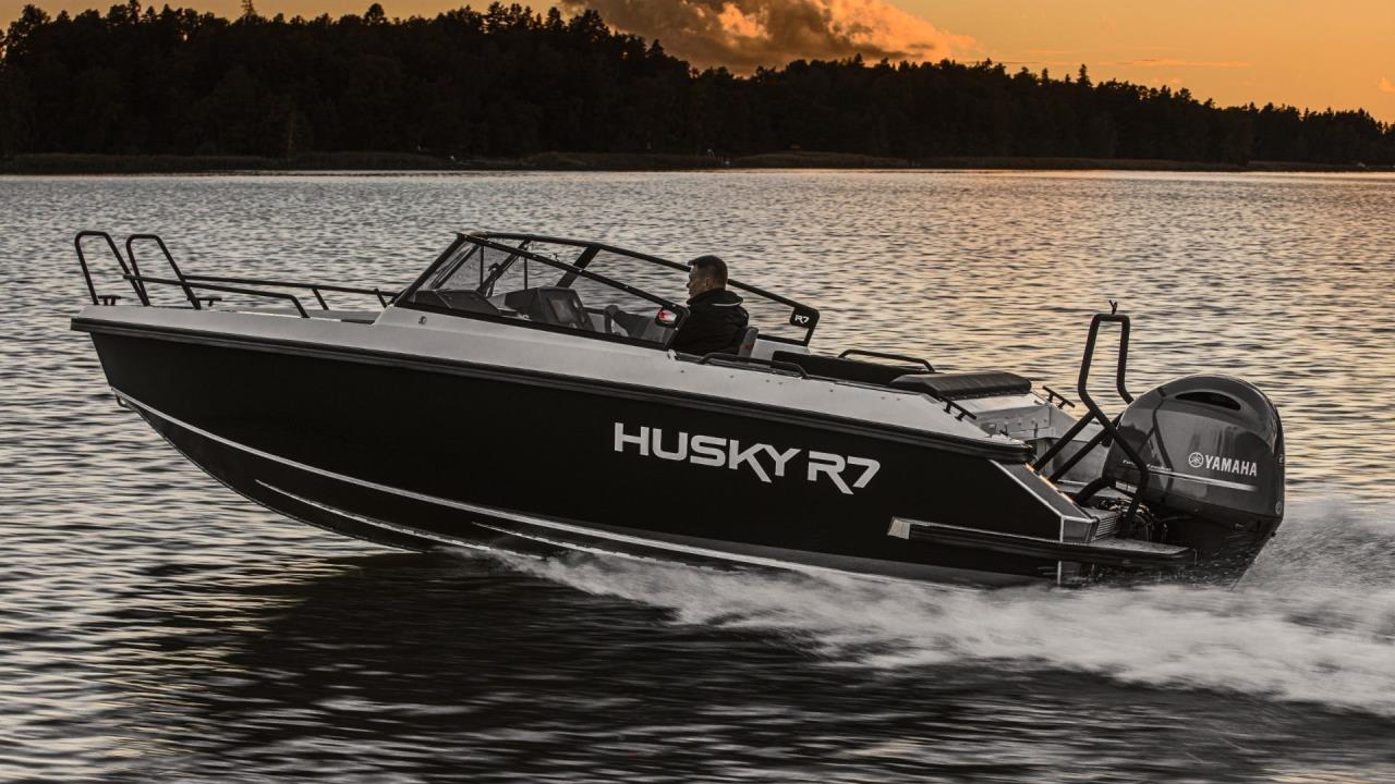 FINNMASTER Husky R7 - Husky R7 Black Edition - Yamaha F ...